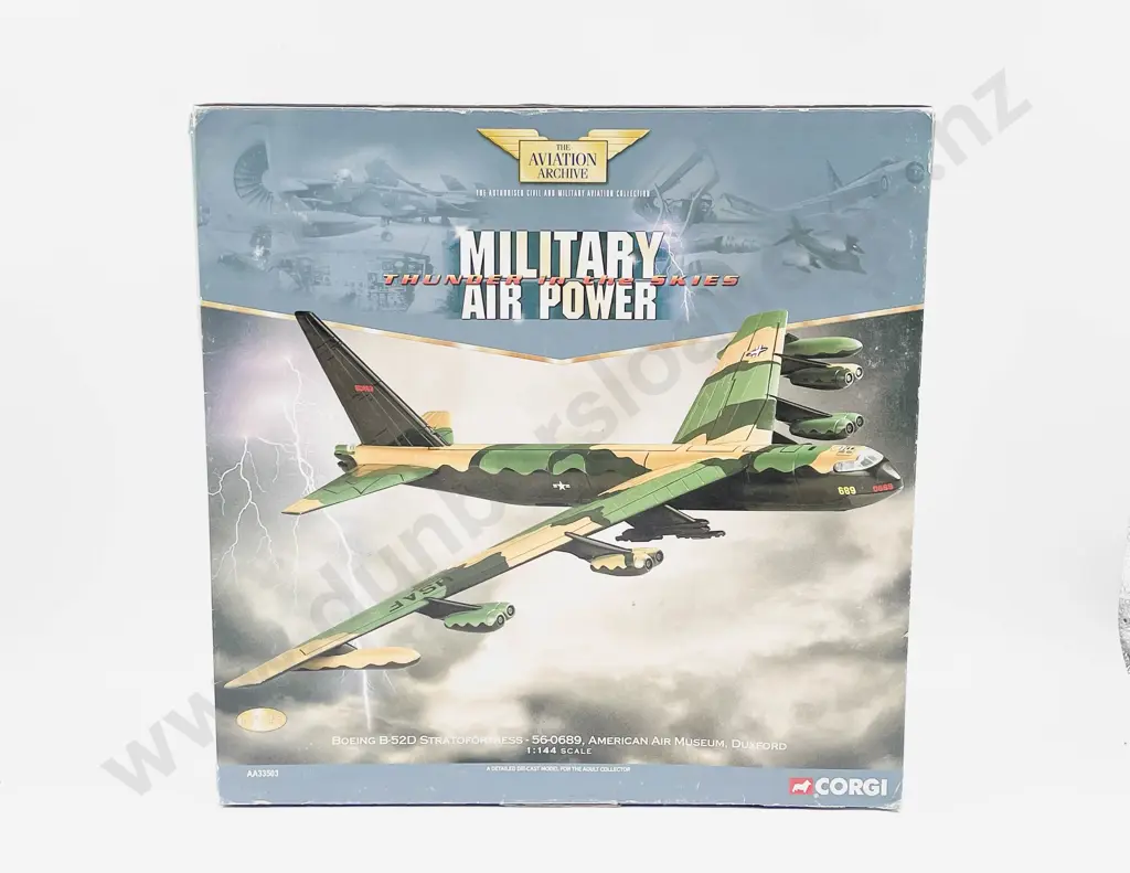 Boxed Corgi Aviation Archive AA33503 Boeing B-52D Stratofortress United States Air Force 56-0689 American Air Museum Image 1++