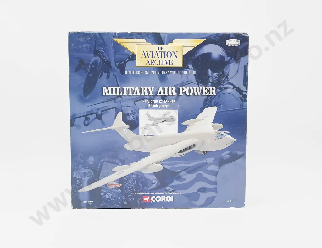 Boxed Corgi Aviation Archive 48701 Military Air Power  HP Victor K2 Tanker Bruntingthorpe Image 1++