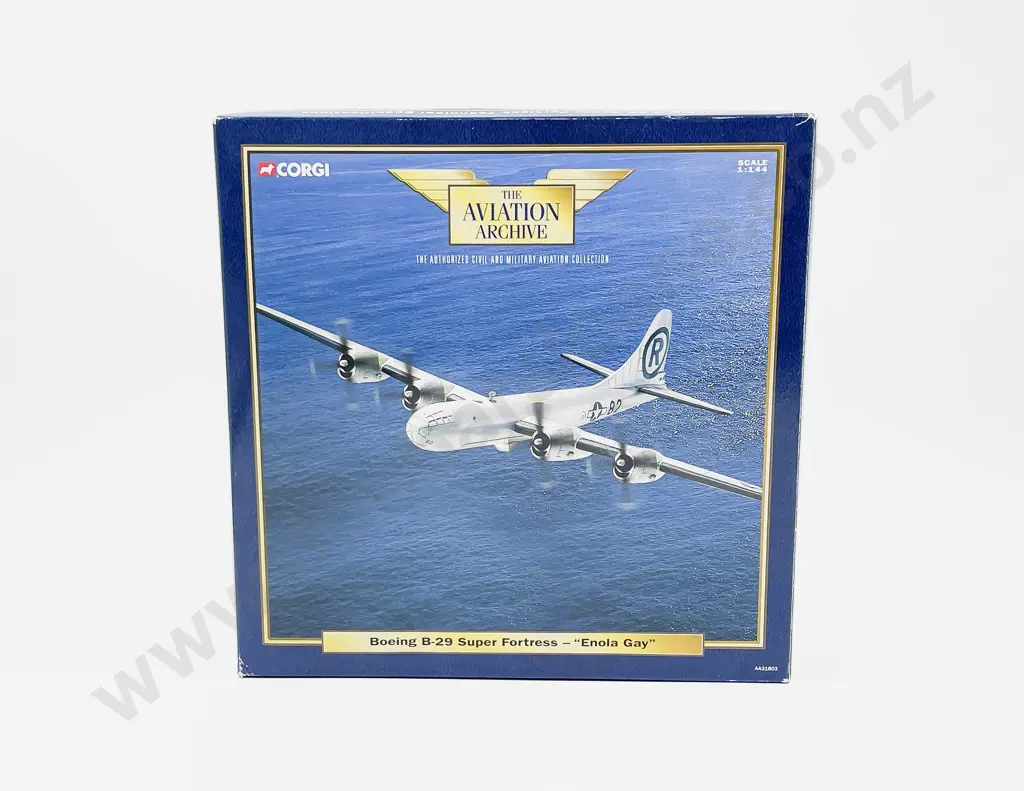 Boxed Corgi Aviation Archive AA31803 Civil and Military Boeing B-29 Super Fortress 'Enola Gay' Image 1++