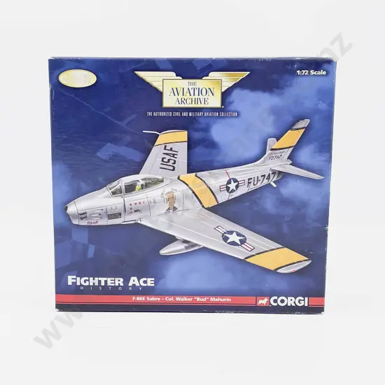 Boxed Corgi Aviation Archive US35804 Fighter Ace History F-86E-10 Sabre Col. Walker 'Bud' Mahurin USAF CMD 4th FW