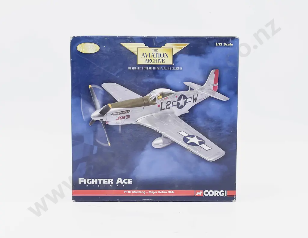 Boxed Corgi Aviation Archive US32225 Fighter Ace P-51D Mustang Major Robin Olds Image 1++