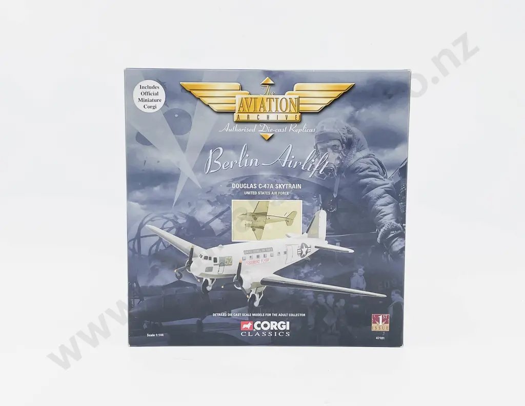 Boxed Corgi Aviation Archive 47101 Berlin Airlift Douglas C-47A Syktrain USAF Image 1++