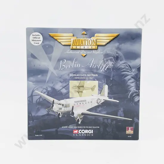 Boxed Corgi Aviation Archive 47101 Berlin Airlift Douglas C-47A Syktrain USAF