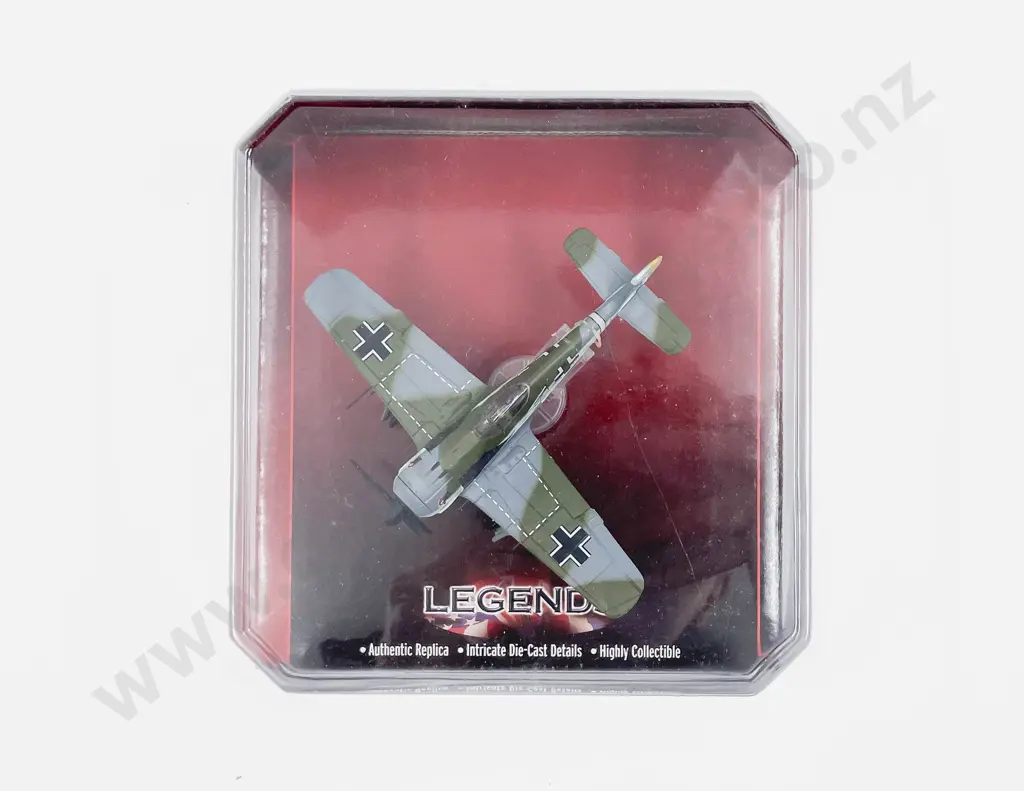 Boxed Corgi AA34303 Legends Focke Wulf FW 190A-3 Hauptmann Hans Hahn Image 1++