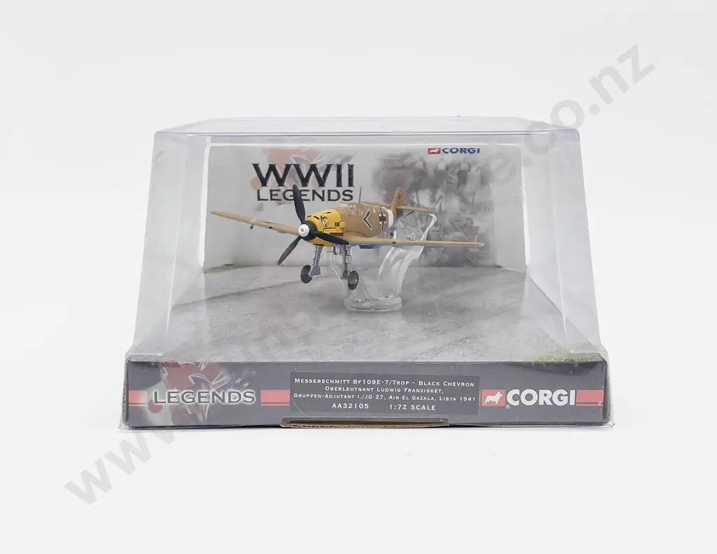 Boxed Corgi AA32105 WWII Legends Messerschmitt Bf 109E Luftwaffe 1./JG 27 Image 1++