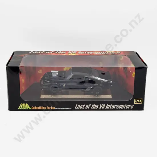 Boxed DDA Collectibles 1:24 Scale (Aussie Road Legends) Last of the V8 Interceptors