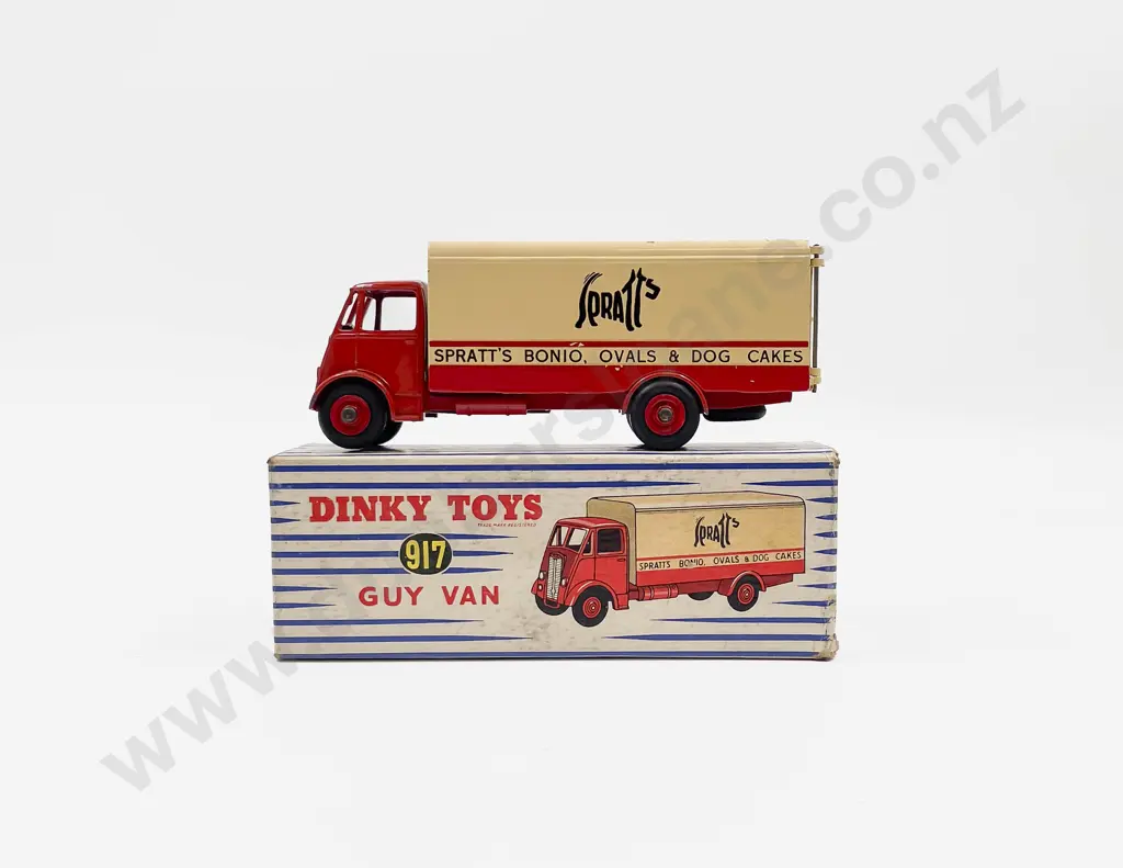 Dinky Boxed 917 Guy Van Image 1++