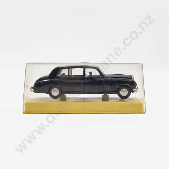 Boxed Dinky 152 Rolls Royce Phantom V Limousine with Two Passengers