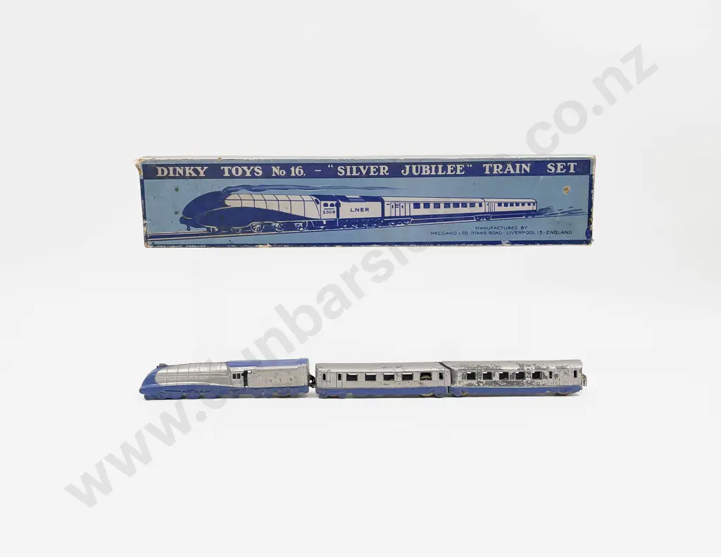 Dinky Boxed No16 'Silver Jubilee' Train Set Playworn Image 1++