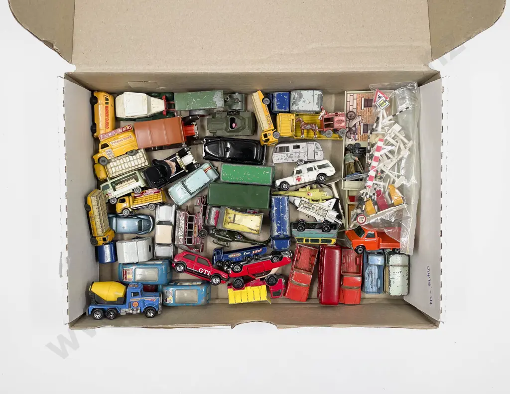 Unboxed Mainly Matchbox Diecast Models - playworn Image 1++