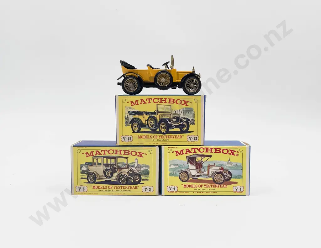 Models of Yesteryear Pictorial Background Boxed Models Y-3 Y-4 Y-13 Image 1++