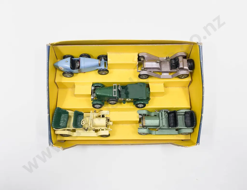 Part Boxed Models of Yesteryear G-6 Gift Set Image 1++