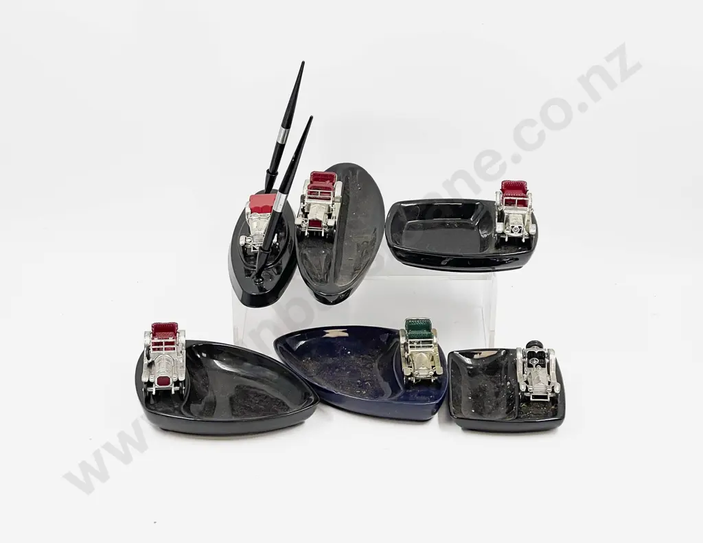 Matchbox/Lesney Veteran Car & Tray Series Pen Stand and Tray with Four Trays (Faults) Image 1++