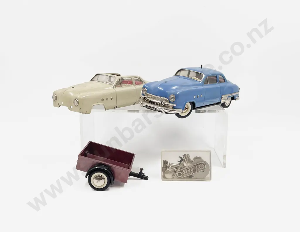 Schuco Made in US Zone Germany 5300 Spring Motor Car Trailer and Car Body Image 1++