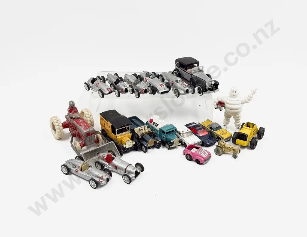 Collection Unboxed Various Manufacture Diecast Models including FunHo Tractor Image 1++