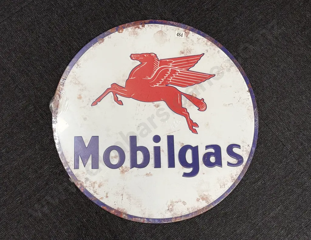 New Tin Mobilgas Circular Advertising Sign Image 1++