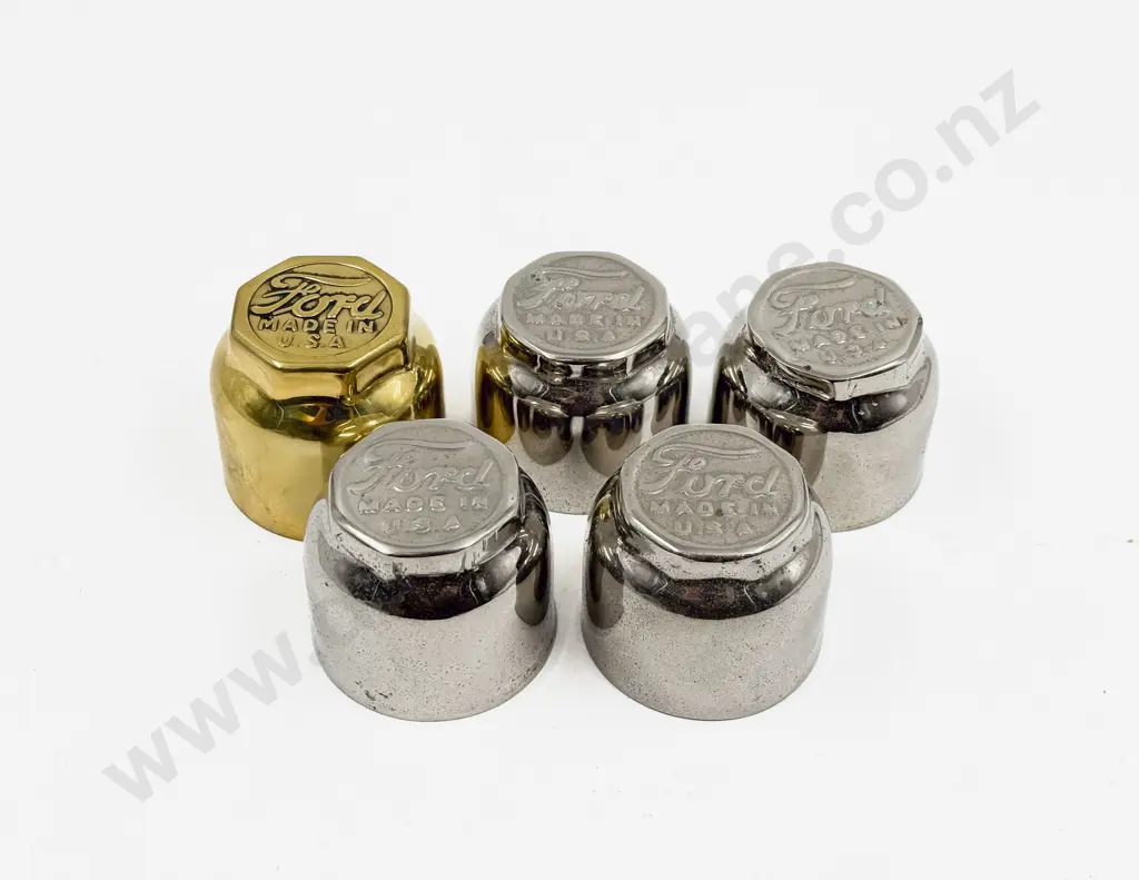 Set Four Model T Ford (1913-1916) New Chrome Hub Caps and Single Image 1++