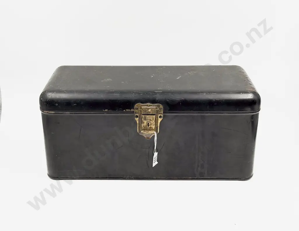 Model T Ford Running Board Japanned Tin Tool Box Image 1++