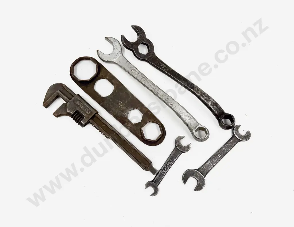 Six Vintage Ford Branded Hand Tools Image 1++