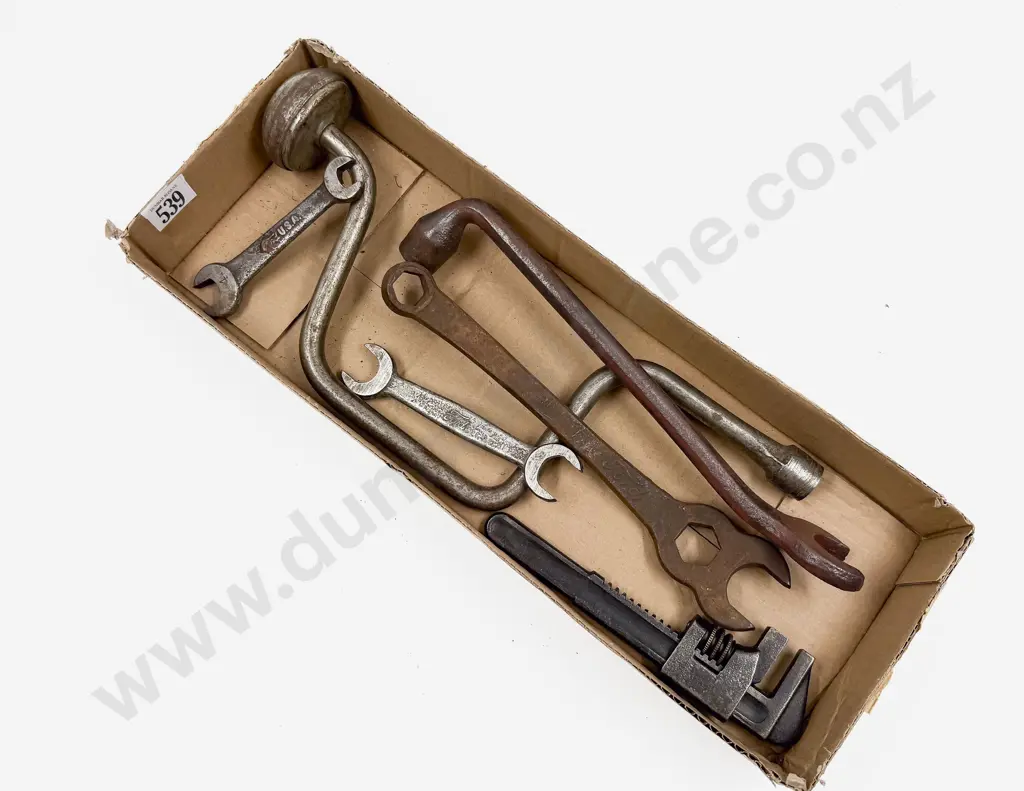 Six Vintage Ford Branded Hand Tools Image 1++