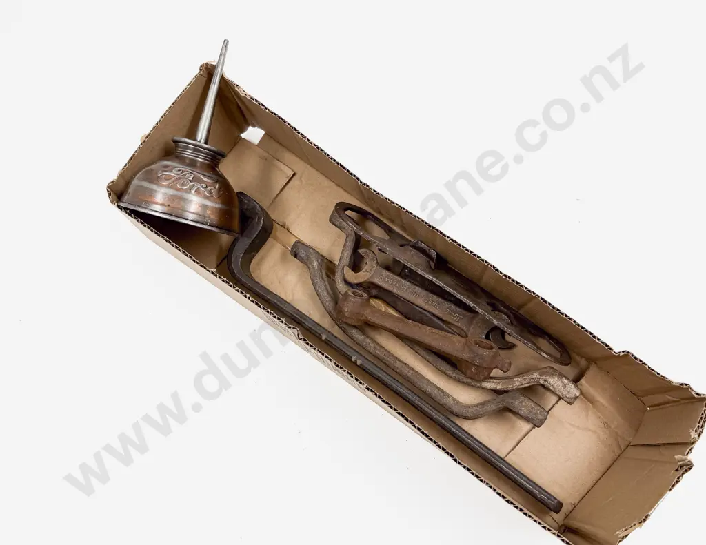 Six Vintage Ford Branded Hand Tools Image 1++