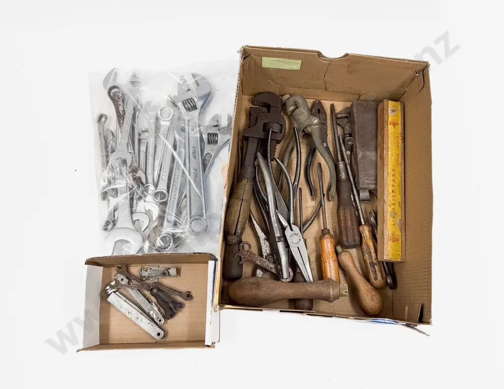 Qty Vintage Assorted Hand Tools with Modern Japanese Spanners Image 1++