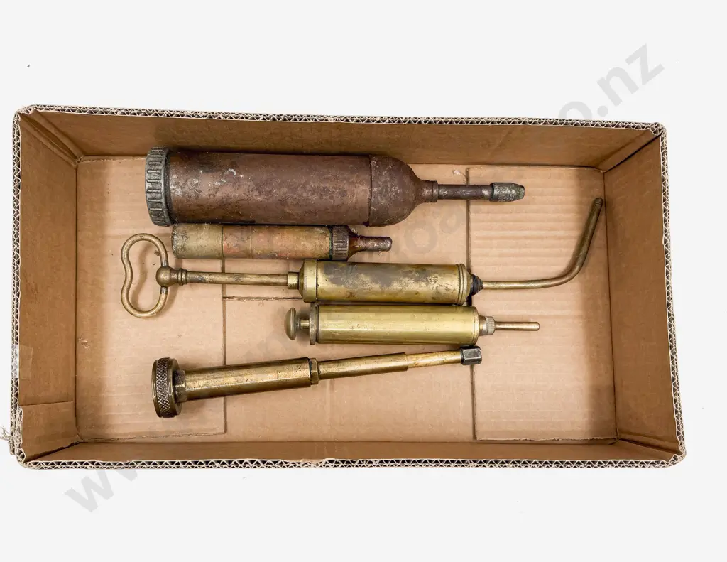 Five Various Manufacture Vintage Grease Guns Image 1++
