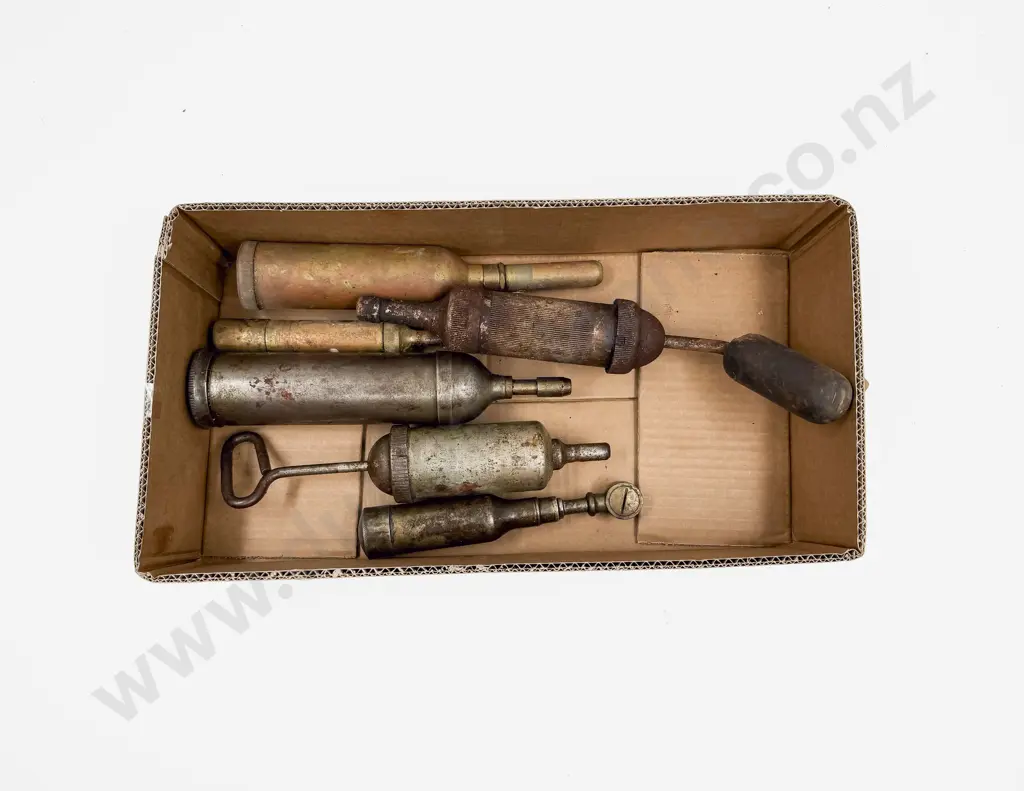 Six Various Manufacture Vintage Grease Guns Image 1++