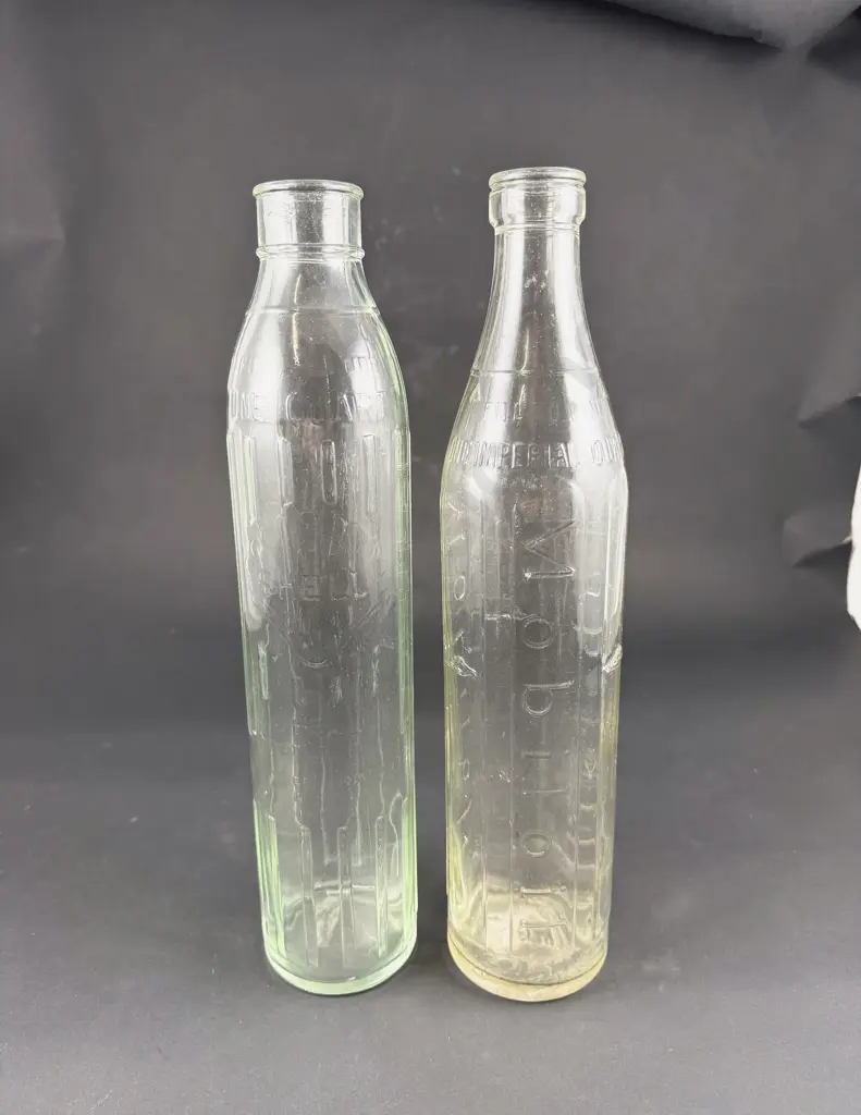 Shell NZ and Mobiloil Quart Oil Bottles Image 1++
