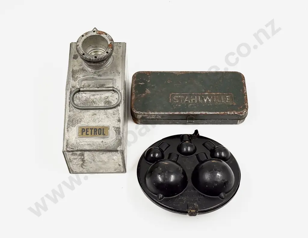 Small Petrol Can with Smiths Light Bulb Tin and Stahlwille Tool Tin Image 1++