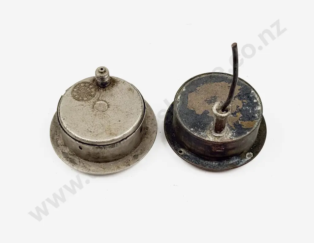 Smiths Oil Gauge and ARIC Morden Surrey Thermometer Image 1++