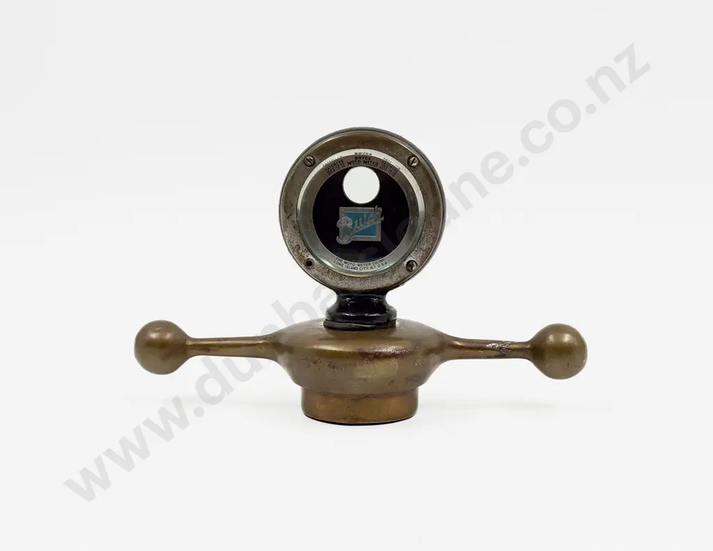 Boyce Moto Meter Buick on 'Dog Bone' Radiator Cap Image 1++