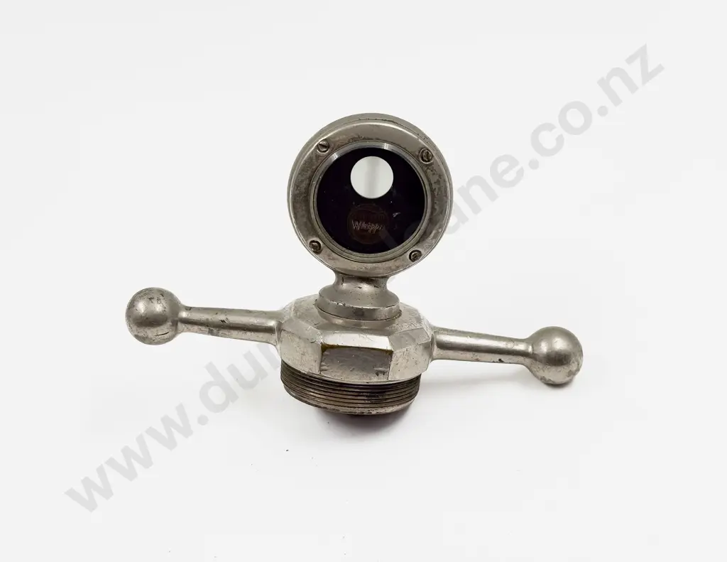 Moto Meter Overland Whippet on 'Dog Bone' Radiator Cap Image 1++