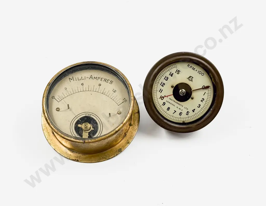 RPM x 100 Gauge and Un-Branded Milli-Amperes Gauge Image 1++