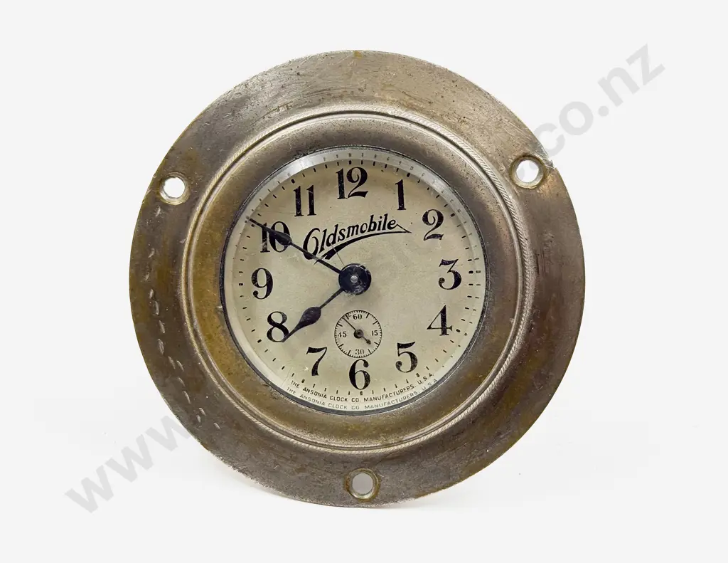 Oldsmobile White Metal Cased Lever Wind Car Clock Image 1++