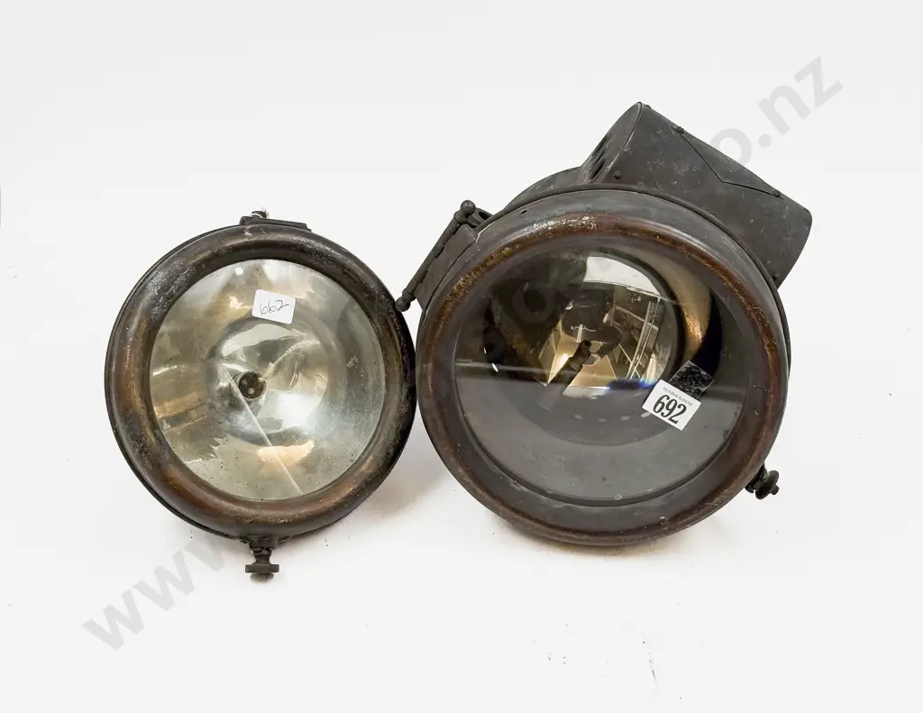 Vintage Automobile Diamond Lamp Image 1++