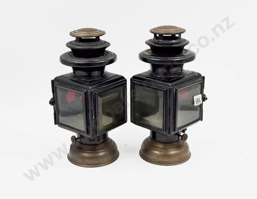Pair Antique Un-Branded Gas Lamps Image 1++
