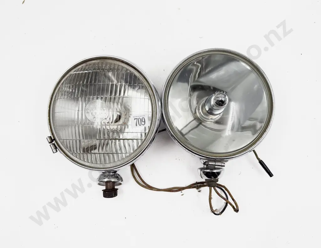 Two Lucas SFT 700s Fog Lamps Image 1++