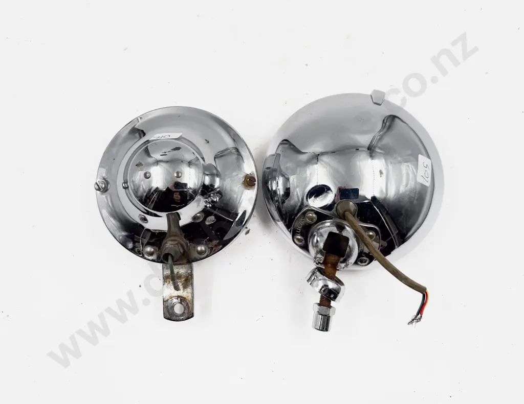 Two Lucas Fog Head Lamps Image 1++