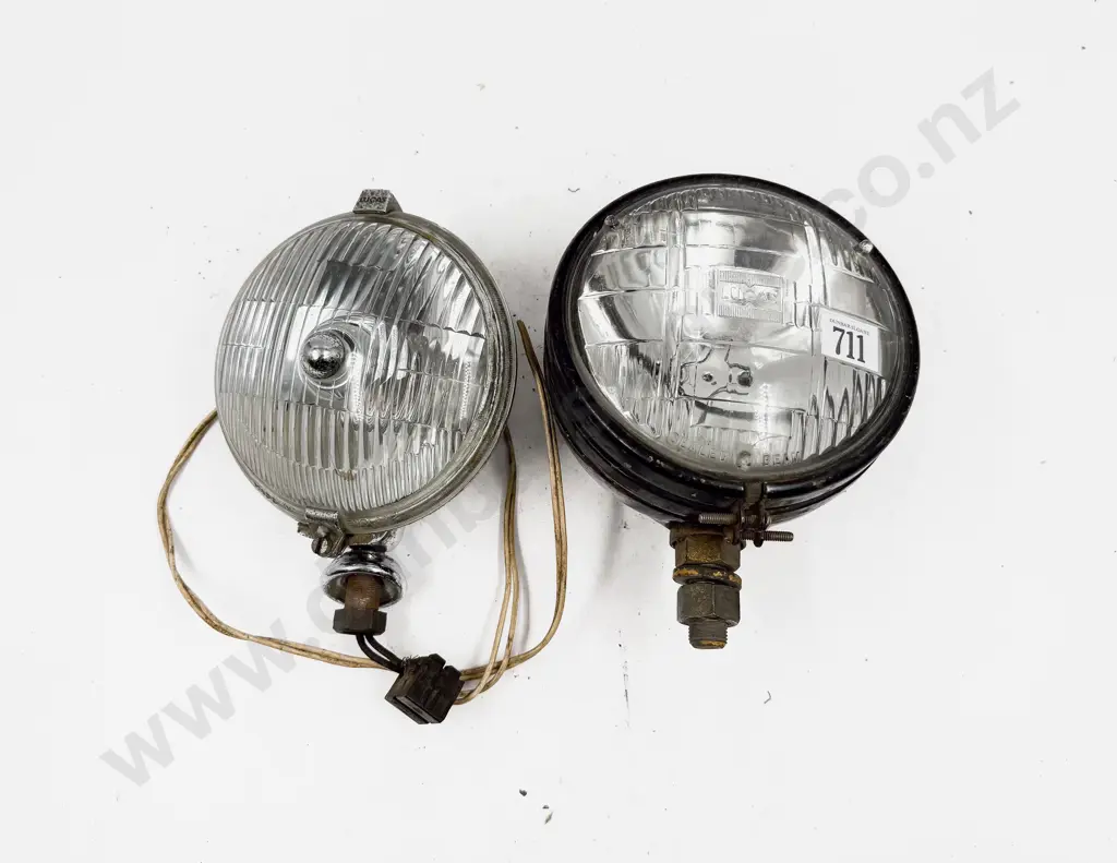 Lucas No1 Sealed Beam Lamp and Fog Head Lamp Image 1++