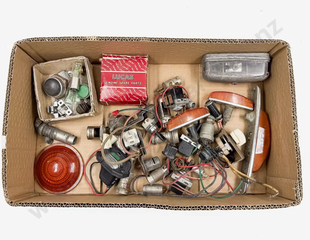 Qty Assorted Interior Carriage Light Fittings Switch and Various Image 1++