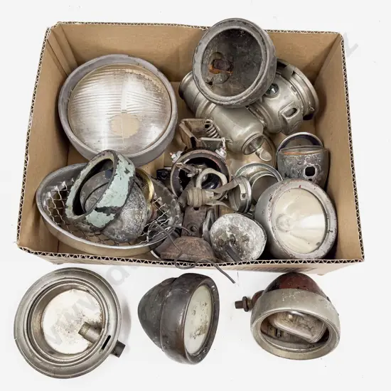 Qty Assorted Vintage Lighting suitable for repair and or parts