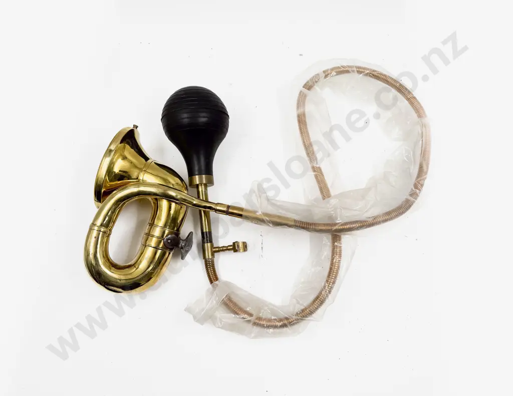 Replica Standard Brass Automobile Horn Image 1++