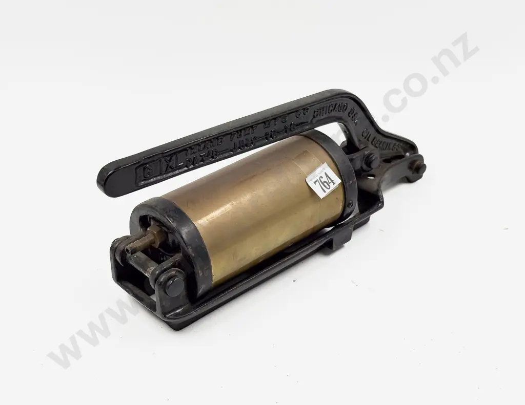 Vintage Inland Pump MFG Co 6 IXL Ford Model Tire Pump Image 1++