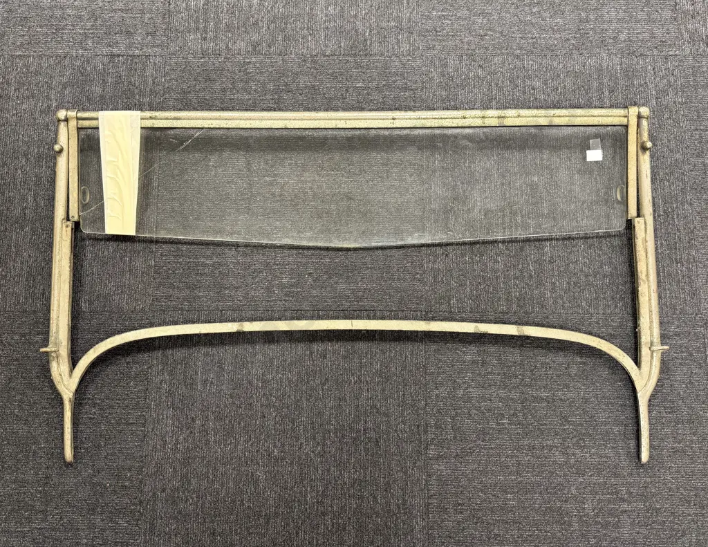 Vintage C1920's Model T Ford Detachable Front Windscreen Image 1++