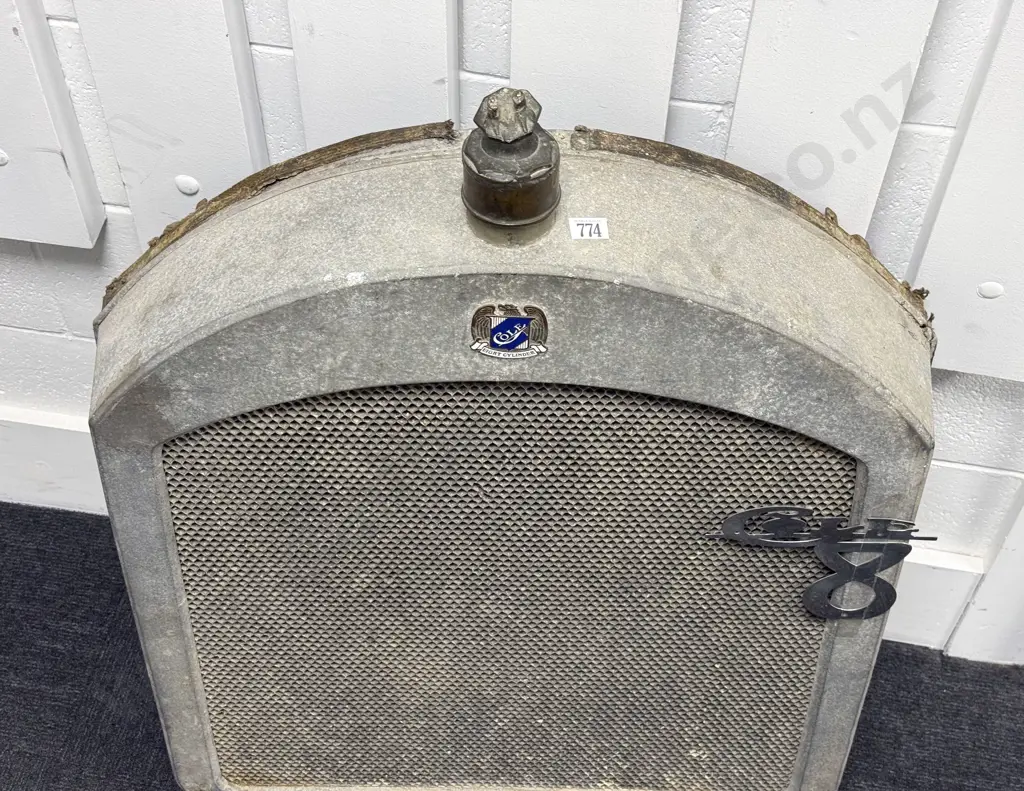 C1909-1925 Cole V8 Radiator Image 1++