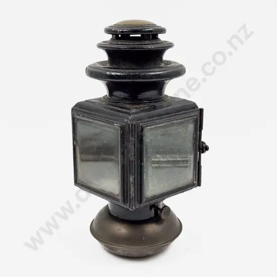 Ford The Victor Lamp Co Model-2 Kerosene Lamp
