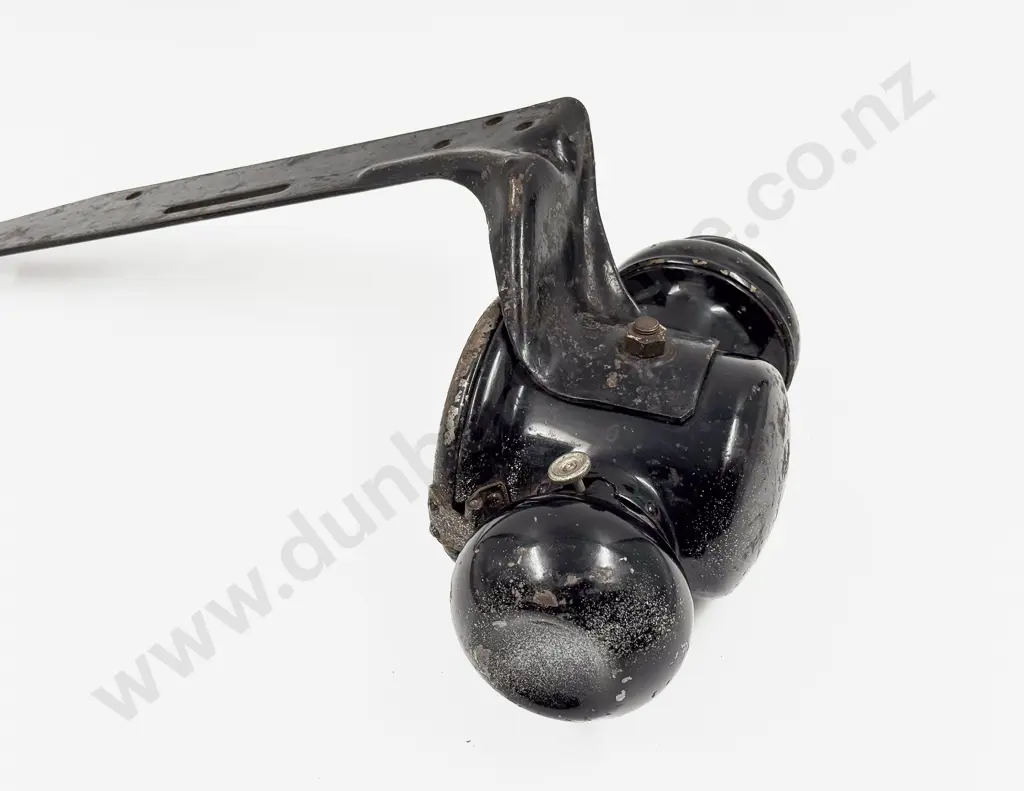 Model T Ford - Ford-O Brown Kerosene Lamp with Mounting Bracket Image 1++