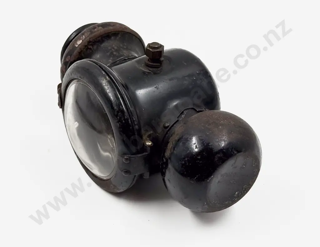 Model T Ford - E & J Ford-O Kerosene Lamp Image 1++