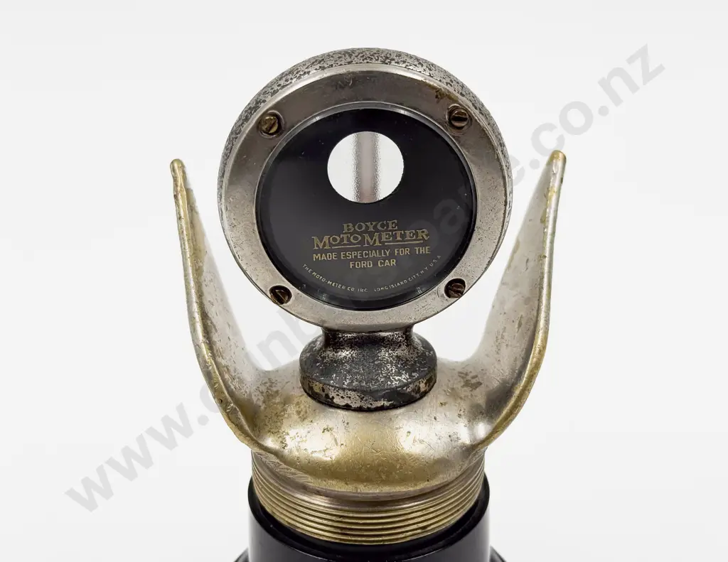 Boyce Moto Meter With Wings 'Made Especially for the Ford Car' Image 1++
